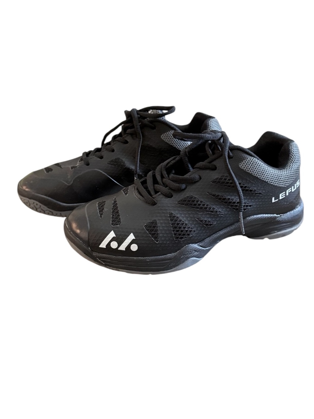 Lefus Badminton Court men’s 5/women’s 6.5-7 lace up black athletic sneakers